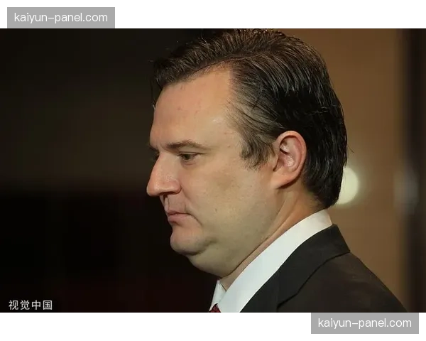 劳资谈判核心分歧：球员要求950万工资帽vs联盟坚守565万底线