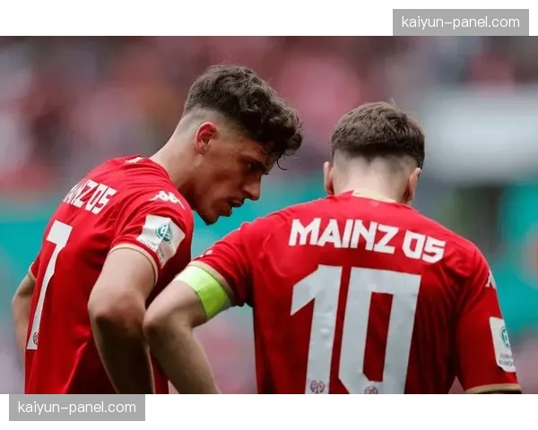 德甲第30轮前瞻：冠军悬念延续，欧战保级格局迎关键战